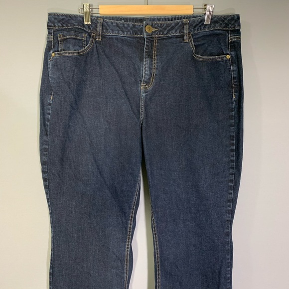 Lane Bryant Sz 20 Stretch Denim GF Bootcut Jeans - Picture 3 of 7